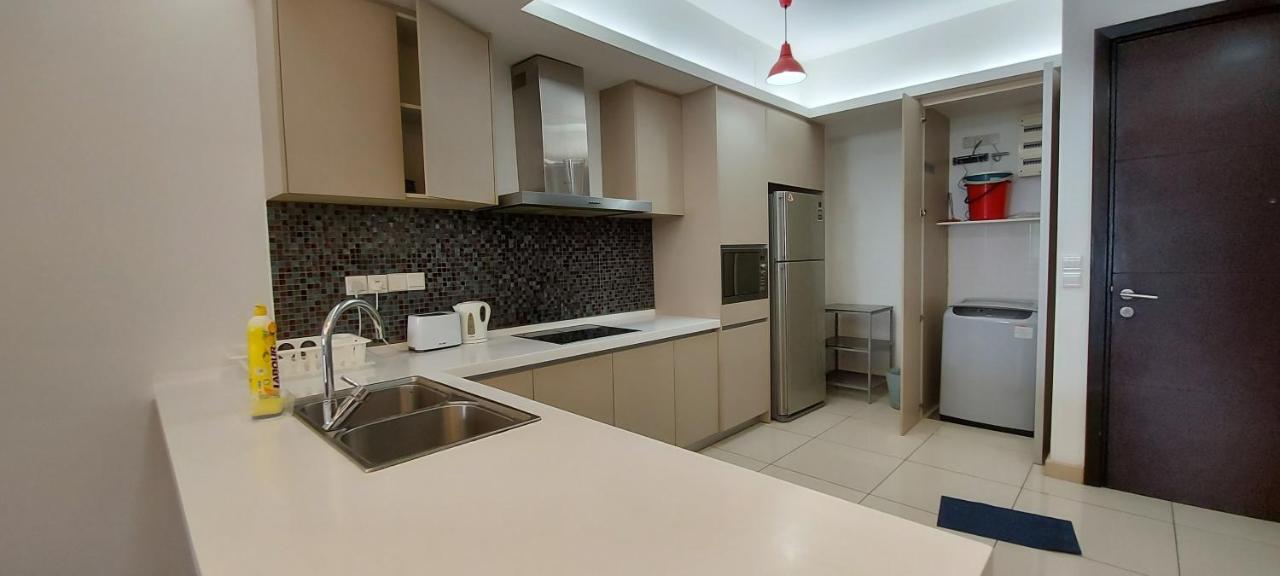 3 Bedroom Cozy Apartmet クアラルンプール エクステリア 写真